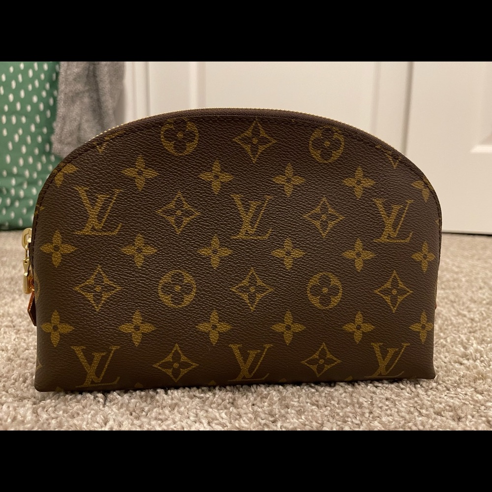Louis Vuitton cosmetic pouch GM